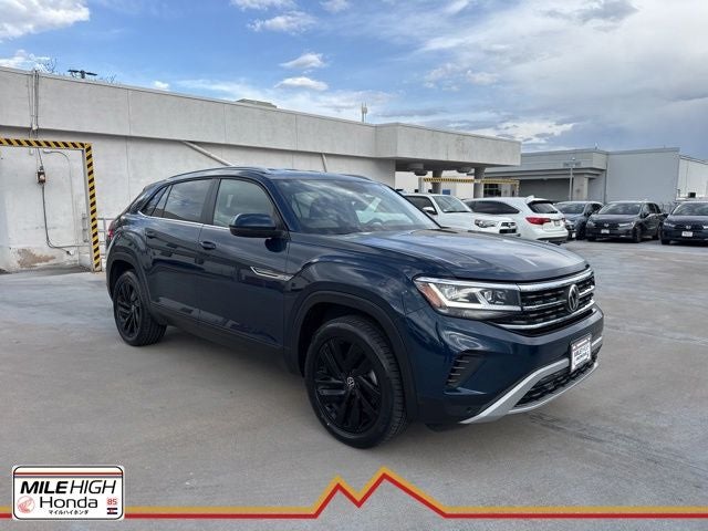 2022 Volkswagen Atlas Cross Sport 3.6L V6 SE w/Tech 4MOTION's photo