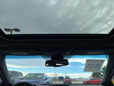 2022 Toyota Avalon Hybrid XLE Plus