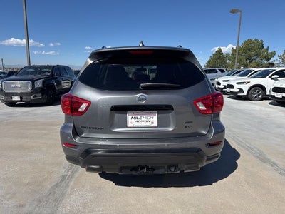 2020 Nissan Pathfinder SV