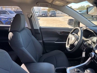 2023 Toyota RAV4 Hybrid LE