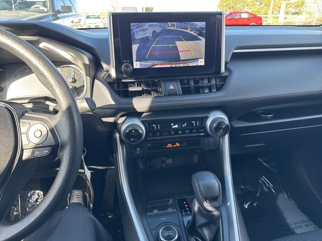 2023 Toyota RAV4 Hybrid LE