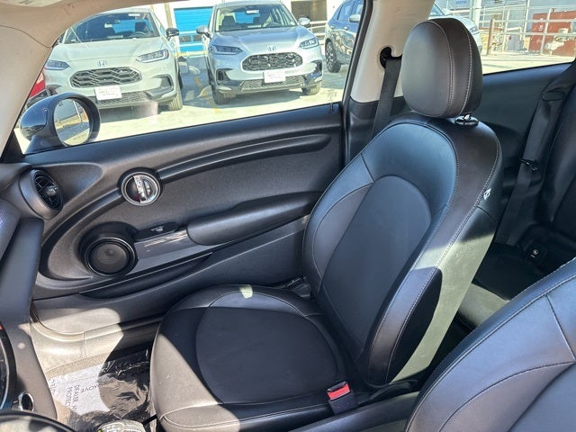 2016 MINI Hardtop 2 Door Cooper